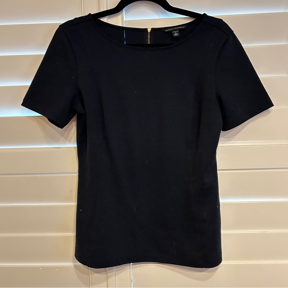 Banana Republic Stretch Knit Blouse Black Size 6